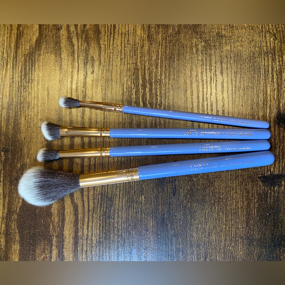 Luxie Wonderlust collection 4pc Makeup brush set NEW